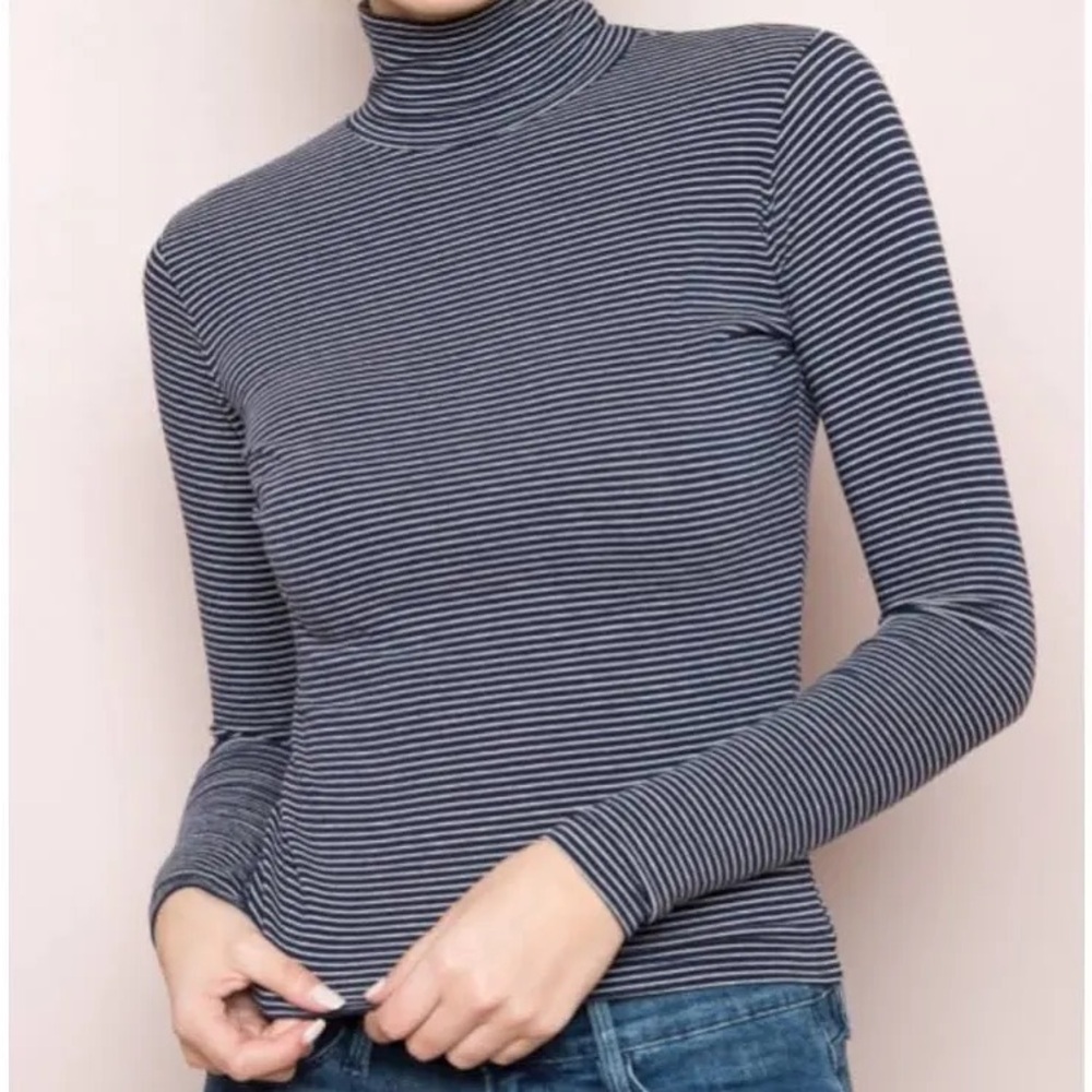 Brandy Melville Turtleneck